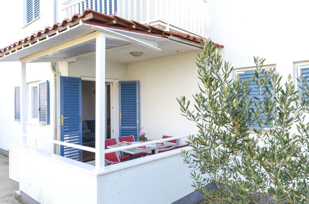 Apartment Branka Srima Exterior photo